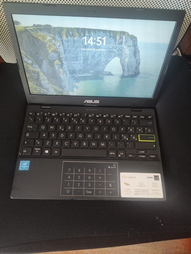 Portatile asus monitor - pc,